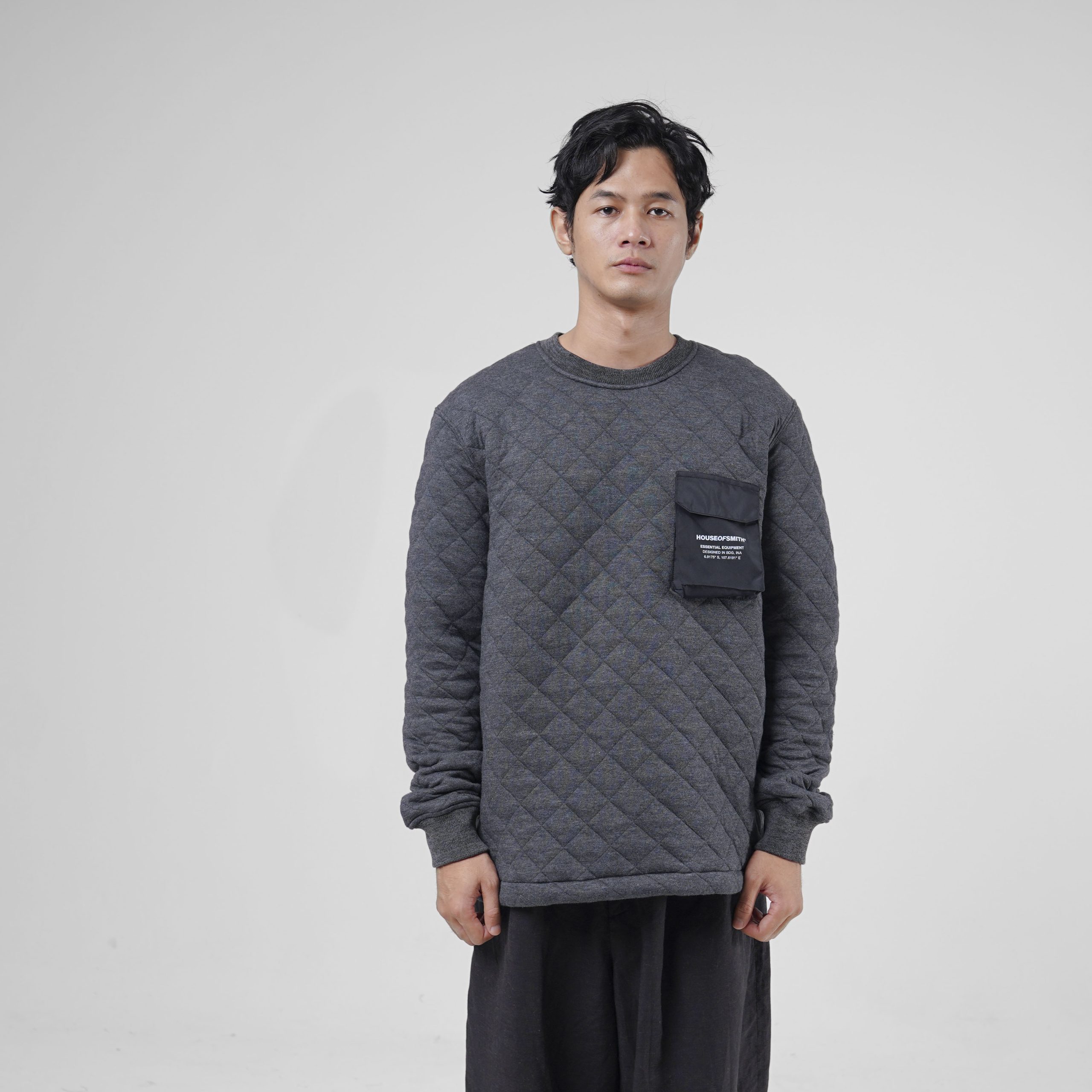 House of Smith Sweater Crewneck Pria - Cruve Sweater Grey - Image 6