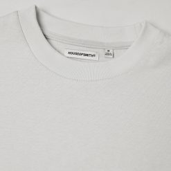 Alternative view of House of Smith Kaos Boxy Pria - Form 330 Boxy White - Boxy T Shirt