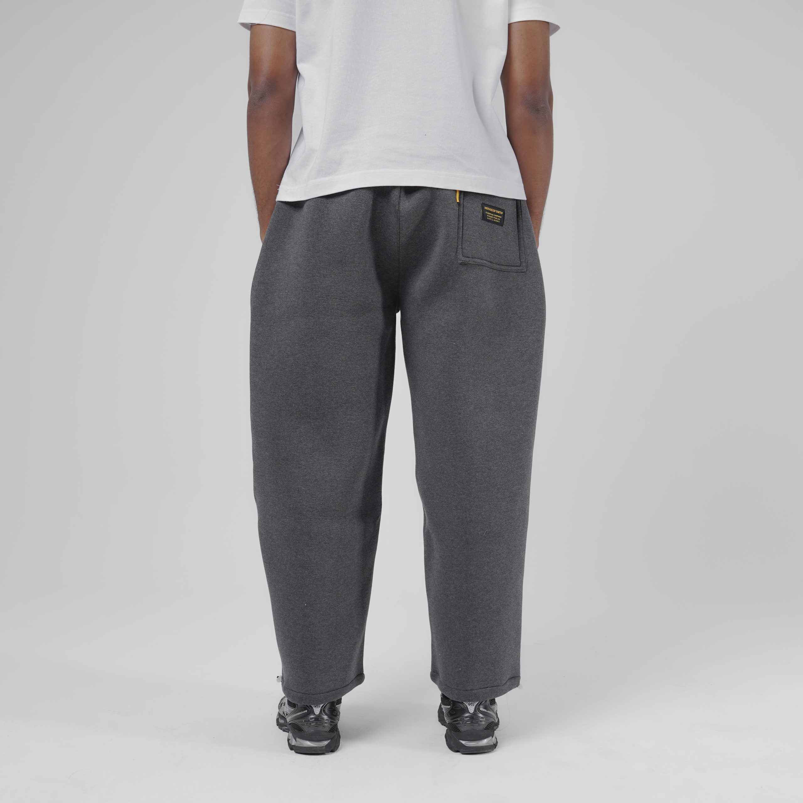 House of Smith Celana Panjang Pria - Bound Wide Pants Dark Grey - Wide Sweat Pants - Image 3